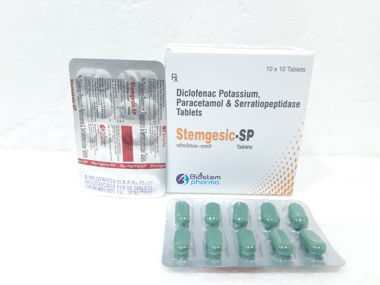 Diclofenac Potassium Paracetamol and Serratiopeptidase Tablets